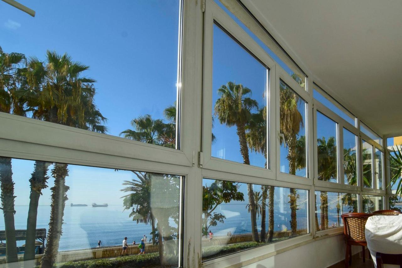 P&P Apartamentos Paseo Maritimo Pablo Ruiz Picasso Málaga Buitenkant foto